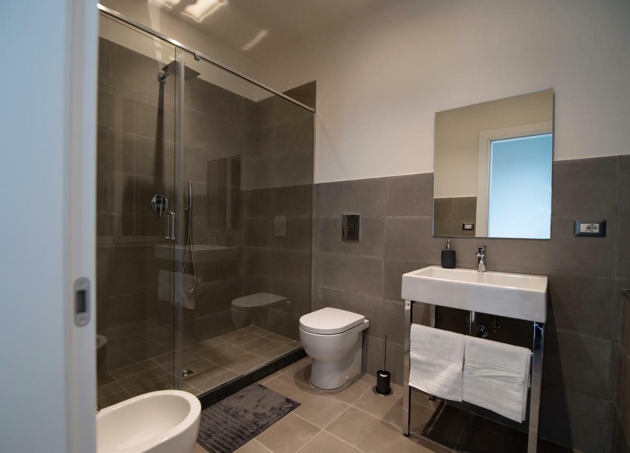 Hotel Gb Vesuvius Napoli Zewnętrze zdjęcie